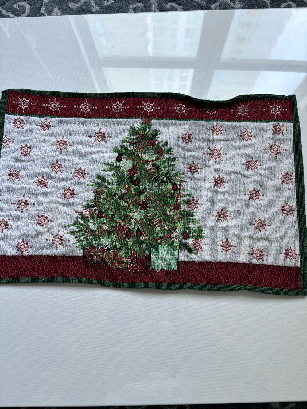 Set of 4 Woven Christmas Tree Holiday Placemats